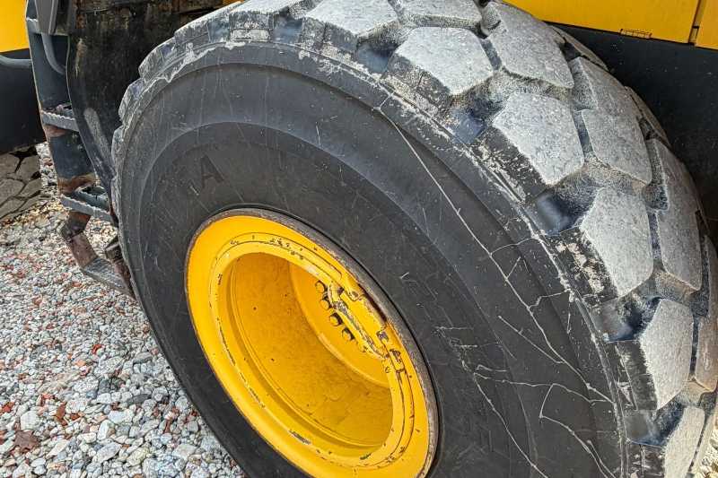 OmecoHub - Immagine KOMATSU WA380-6